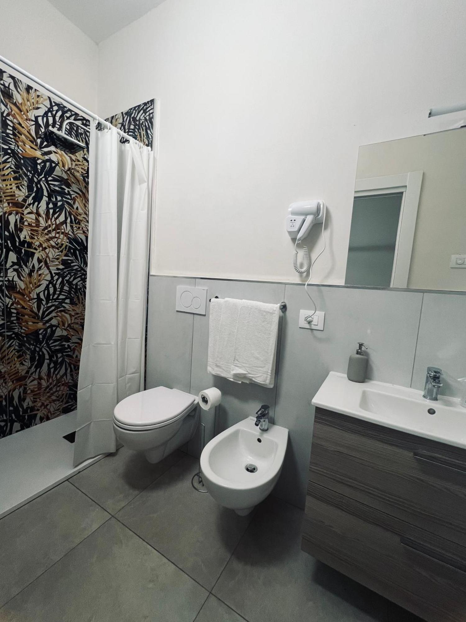 Il Galileo Rooms Pisa Luaran gambar